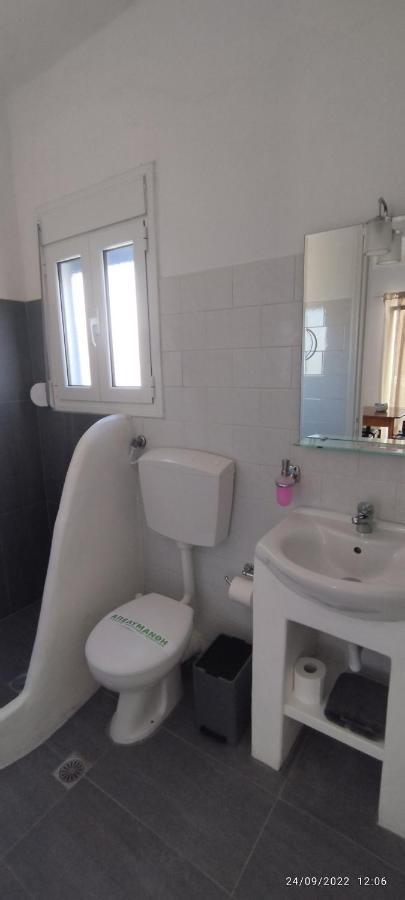 Tinos Apartments Zalonis Agios Ioannis  Bilik gambar